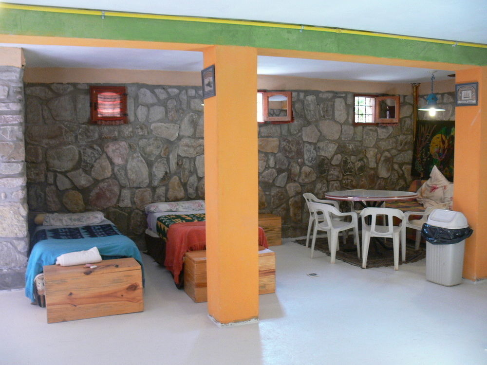 Antigua Tilcara Hostel Buitenkant foto
